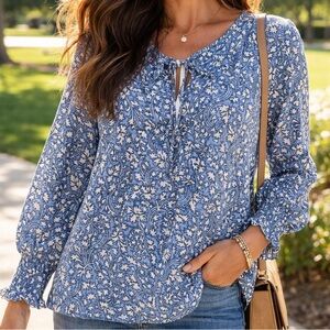 Lucky Brand Boho Floral Paisley Blouse 🩶Size Small 🩶Blue & White Cotton Top